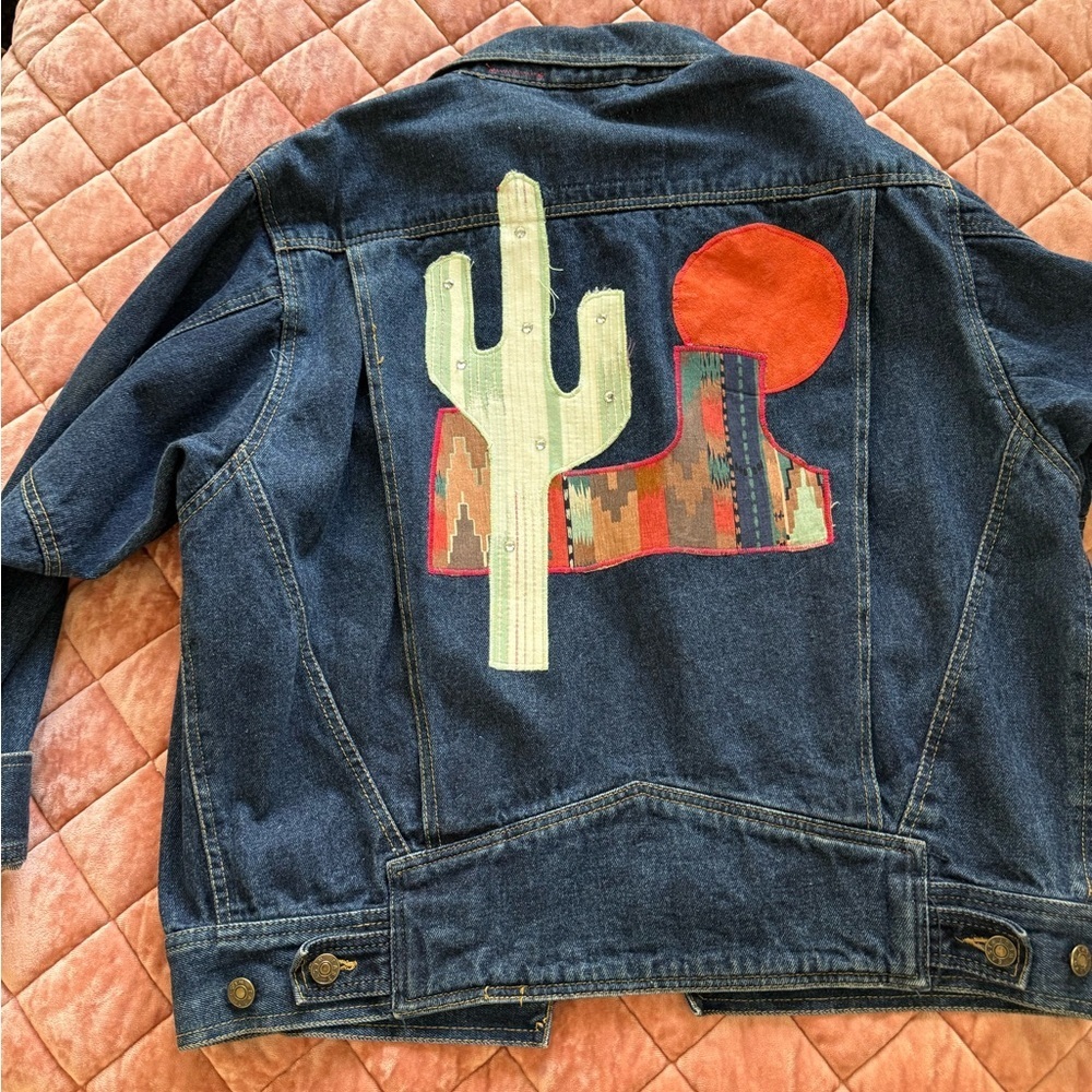 Vintage oversized Western Denim Jacket with Cactus and Southwestern Patches sZ M - Picture 13 of 14